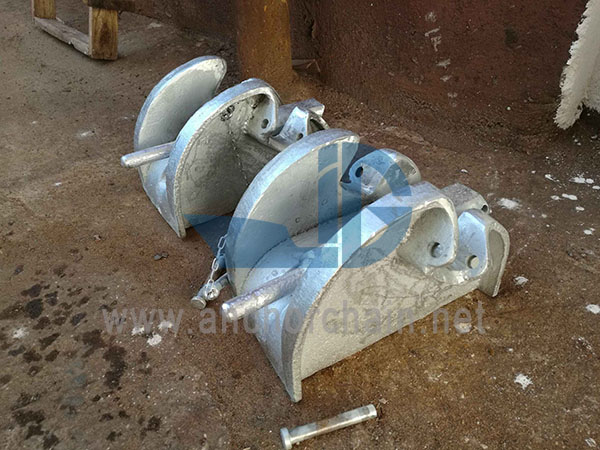 CB 286-84 Затка за синџири со рачка од леано челик